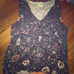 Knox rose filet high low sleeveless shirt